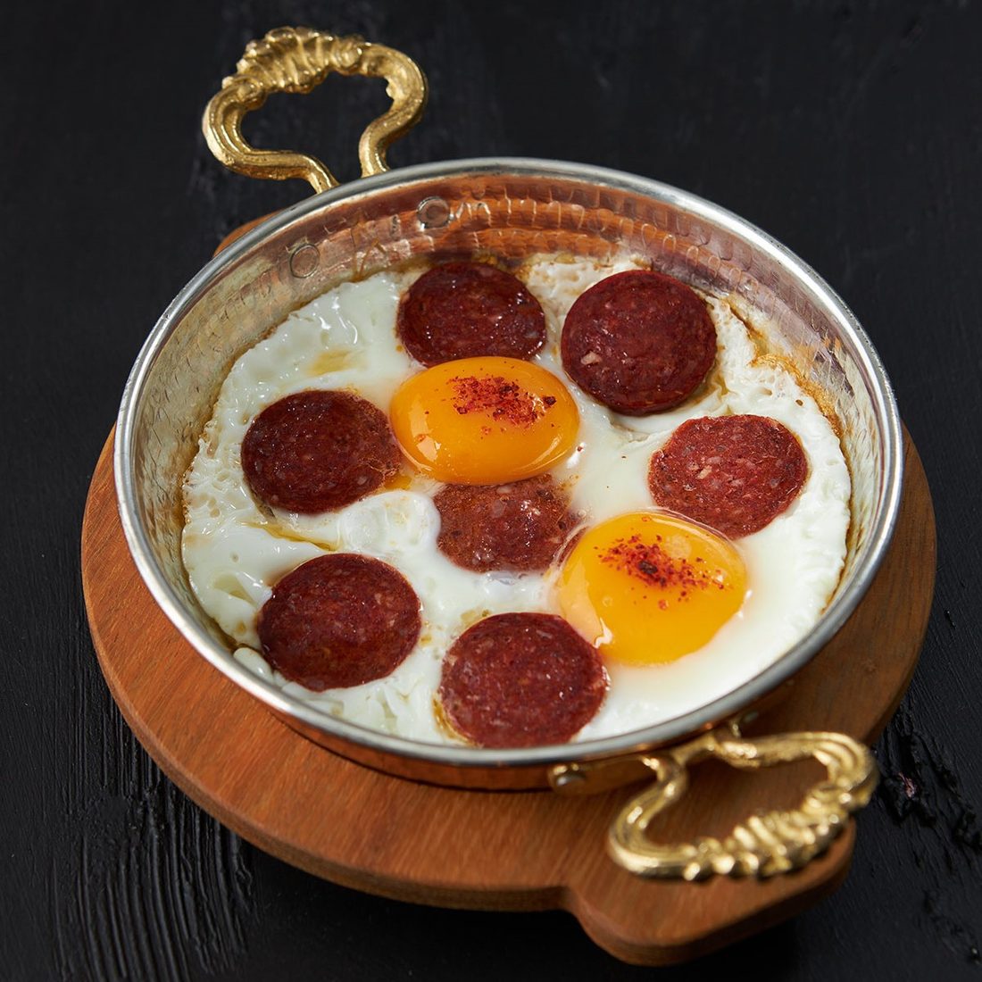 Sucuklu Yumurta